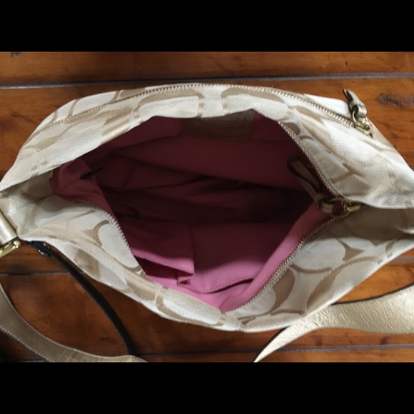 Coach Purse - Picture 4 of 4